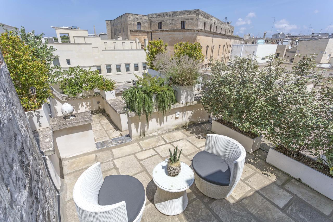 La Loggia Dei Rayno Bed and Breakfast Lecce Exteriör bild