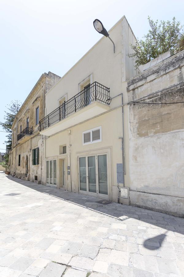 La Loggia Dei Rayno Bed and Breakfast Lecce Exteriör bild